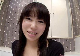 メイド喫茶をしている上品な素人のAV動画 茉莉花26歳